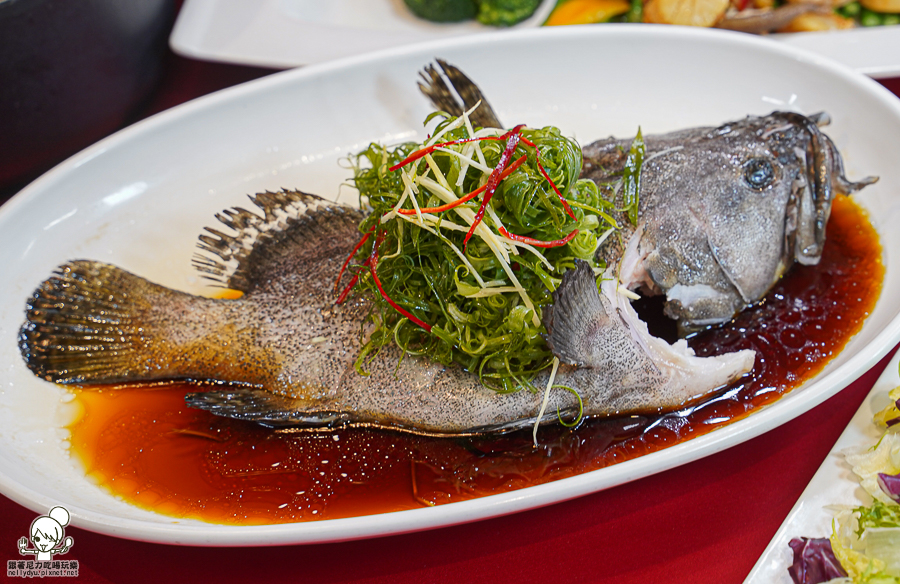 高雄烤鴨外帶 烤鴨團圓外帶餐 外帶年菜 年菜外帶 除夕 團圓 桌菜 包廂 經典 招牌 必吃 2024高雄年菜 鴨點棧