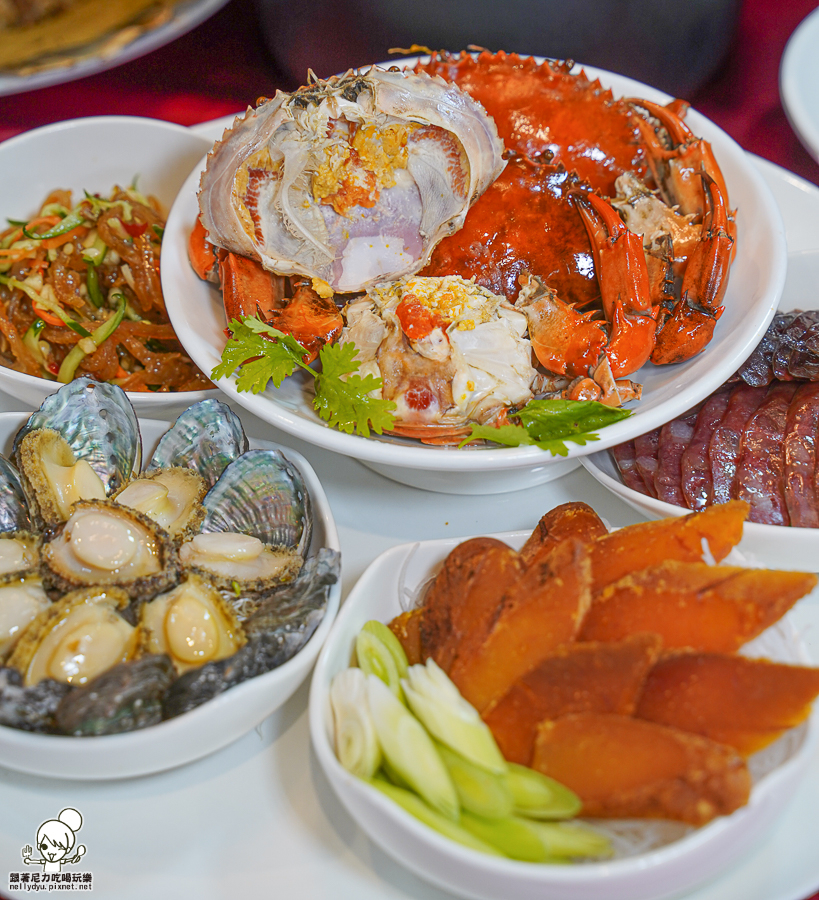 高雄烤鴨外帶 烤鴨團圓外帶餐 外帶年菜 年菜外帶 除夕 團圓 桌菜 包廂 經典 招牌 必吃 2024高雄年菜 鴨點棧