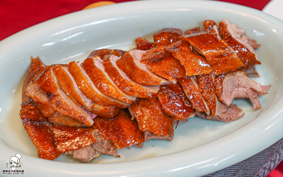 高雄烤鴨外帶 烤鴨團圓外帶餐 外帶年菜 年菜外帶 除夕 團圓 桌菜 包廂 經典 招牌 必吃 2024高雄年菜 鴨點棧