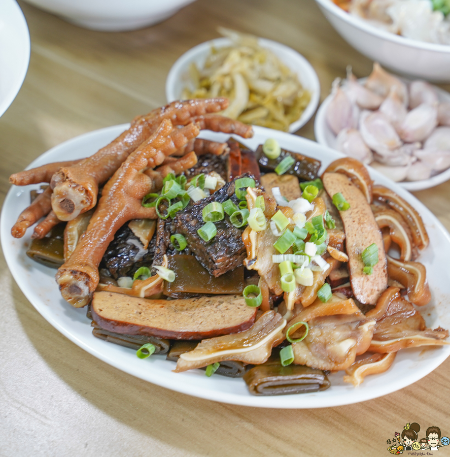 四川重慶香麻 川渝重慶小麵館 正宗 地道 廣式滷水 東港美食 全台首間 酸辣粉 紅燒 川味紅燒