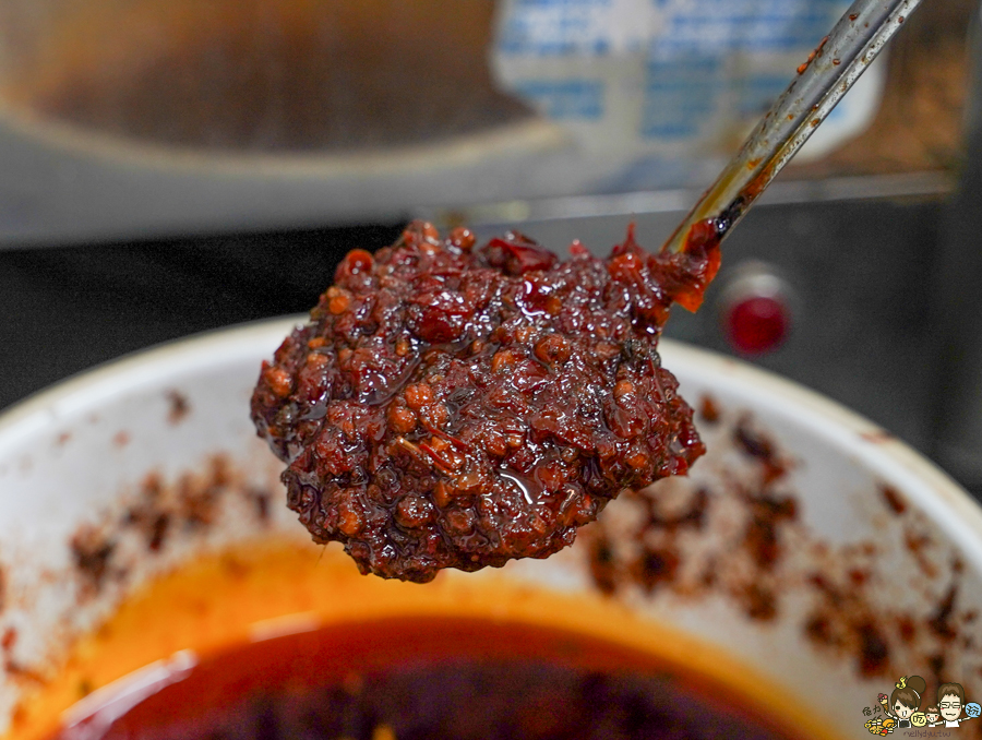 四川重慶香麻 川渝重慶小麵館 正宗 地道 廣式滷水 東港美食 全台首間 酸辣粉 紅燒 川味紅燒