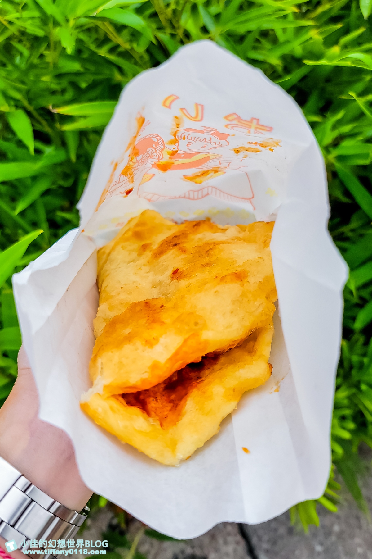 [宜蘭美食]頭城車站阿伯炸蛋蔥油餅/一週只營業三天的排隊美食/宜蘭蔥油餅推薦