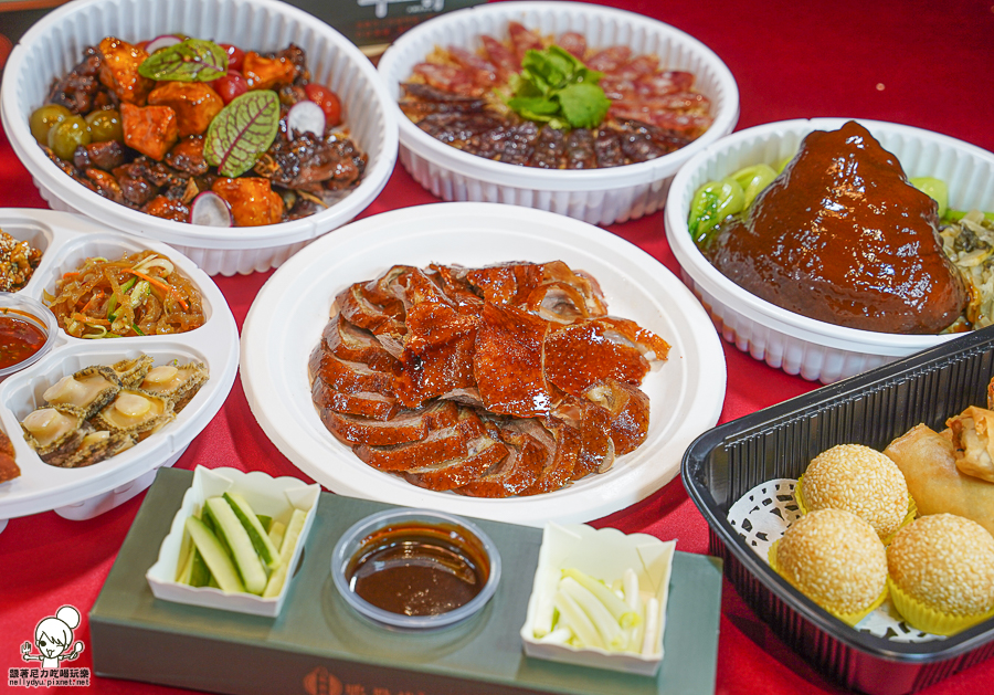 高雄烤鴨外帶 烤鴨團圓外帶餐 外帶年菜 年菜外帶 除夕 團圓 桌菜 包廂 經典 招牌 必吃 2024高雄年菜 鴨點棧