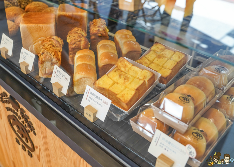 三日酵 菠蘿麵包 麵包 甜點 吐司 極光奶油 好吃 麵包 高雄伴手禮 咖啡館 麵包甜點咖啡 在地 新鮮出爐