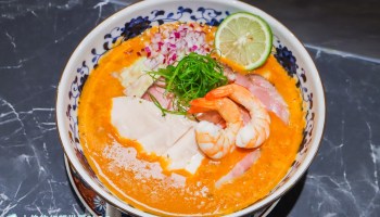 [台中美食]麵屋海鳴拉麵/蝦濃湯的人氣排隊拉麵/每日限量的海鮮類拉麵/台中拉麵推薦