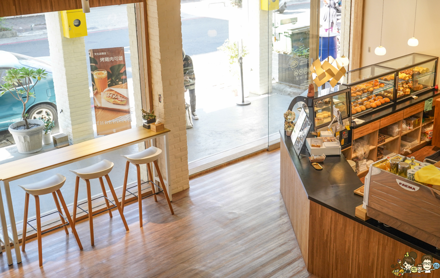 三日酵 菠蘿麵包 麵包 甜點 吐司 極光奶油 好吃 麵包 高雄伴手禮 咖啡館 麵包甜點咖啡 在地 新鮮出爐