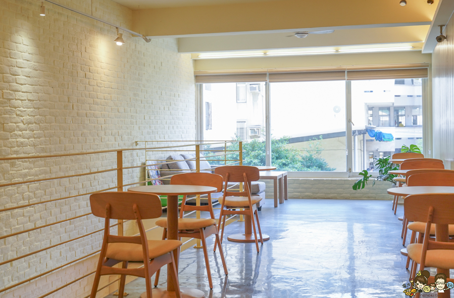 三日酵 菠蘿麵包 麵包 甜點 吐司 極光奶油 好吃 麵包 高雄伴手禮 咖啡館 麵包甜點咖啡 在地 新鮮出爐