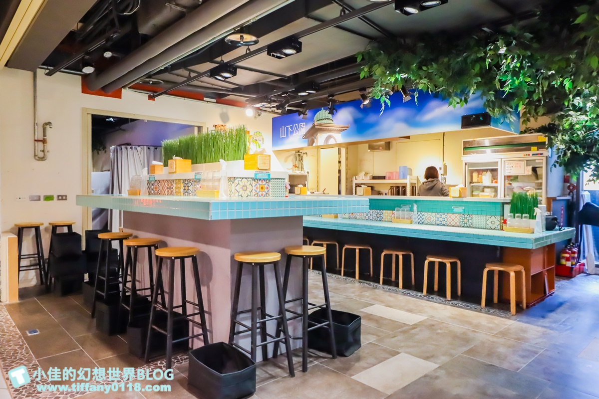 [台中美食]山下公園拉麵/排隊一小時才能吃到的台中拉麵/免費加飯加麵/第六市場美食推薦