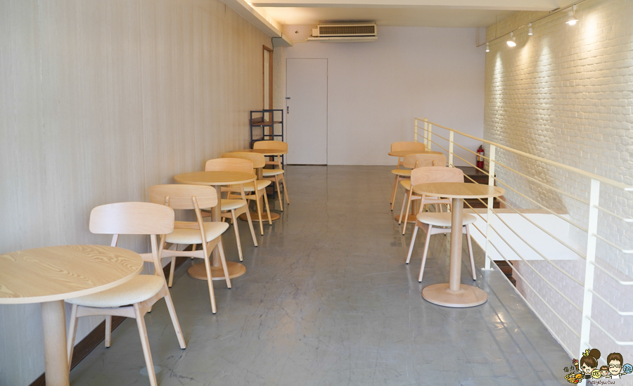 三日酵 菠蘿麵包 麵包 甜點 吐司 極光奶油 好吃 麵包 高雄伴手禮 咖啡館 麵包甜點咖啡 在地 新鮮出爐