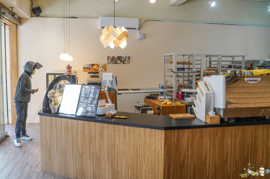 三日酵 菠蘿麵包 麵包 甜點 吐司 極光奶油 好吃 麵包 高雄伴手禮 咖啡館 麵包甜點咖啡 在地 新鮮出爐