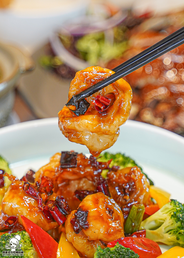 韻藏中餐廳 國賓 主廚 好吃 細膩 包廂 必吃 中餐廳 川味 川菜 浙江 港點 蒸籠 片鴨 烤鴨 杏仁 煲湯