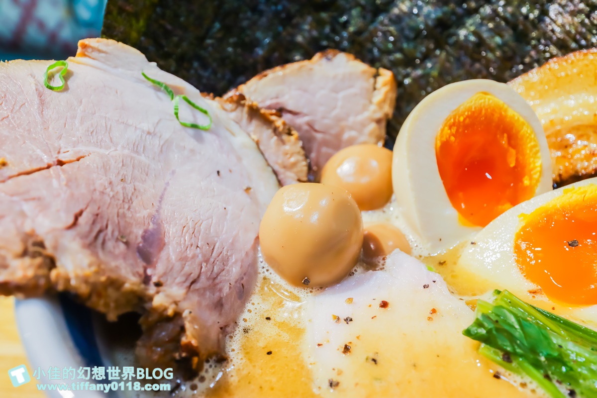 [台中美食]山下公園拉麵/排隊一小時才能吃到的台中拉麵/免費加飯加麵/第六市場美食推薦