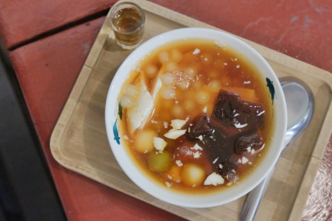 苗栗頭份美食│偷吃豆花。隱身巷弄中的純手工鹽滷豆花* 苗栗頭份美食│偷吃豆花。隱身巷弄中的純手工鹽滷豆花*