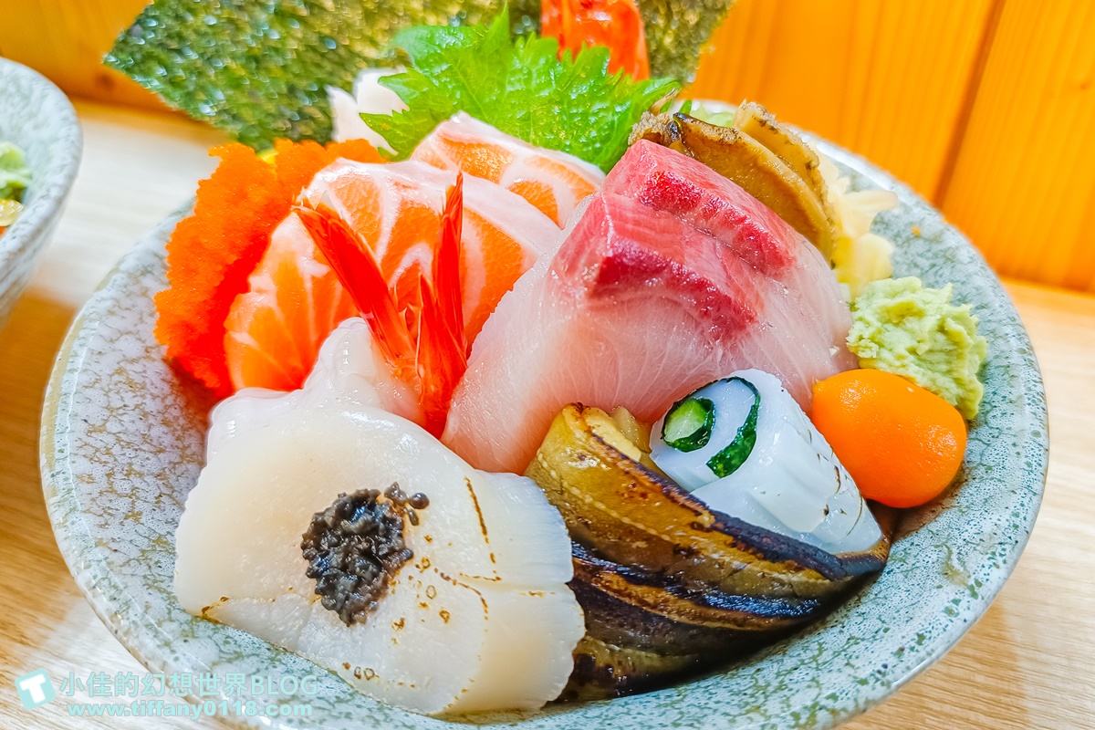[台北美食]又一村刺身握壽司丼飯/50元就有整隻螃蟹的味噌湯/新鮮又好吃的民生社區美食推薦