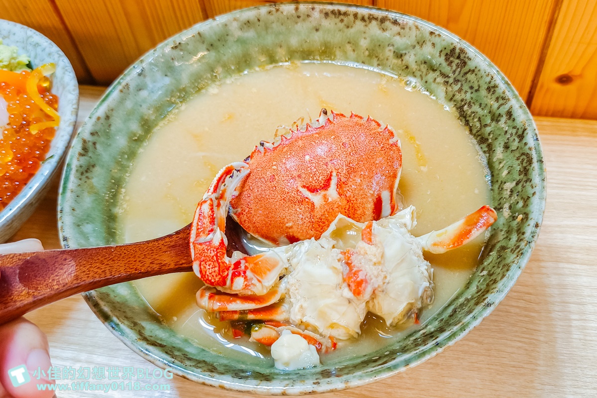 [台北美食]又一村刺身握壽司丼飯/50元就有整隻螃蟹的味噌湯/新鮮又好吃的民生社區美食推薦