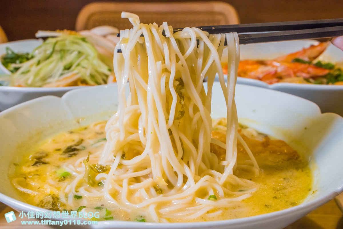 樂蝦拉麵/讓拉麵控為之瘋狂/獨創有鑊氣的蝦湯拉麵/近20款拉麵任你選/台北拉麵推薦