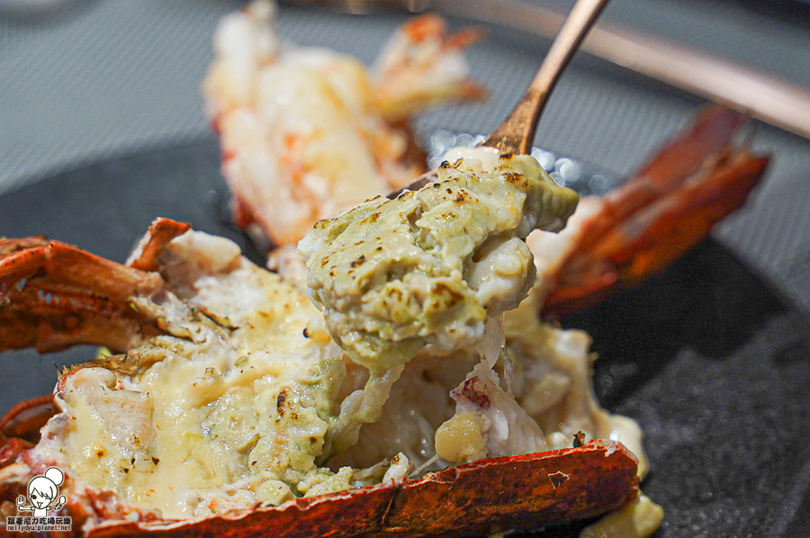 無菜單 高雄無菜單 鐵板燒 高雄美食 預約制 聚餐 聚會 頂級 美味 慶生 新光三越