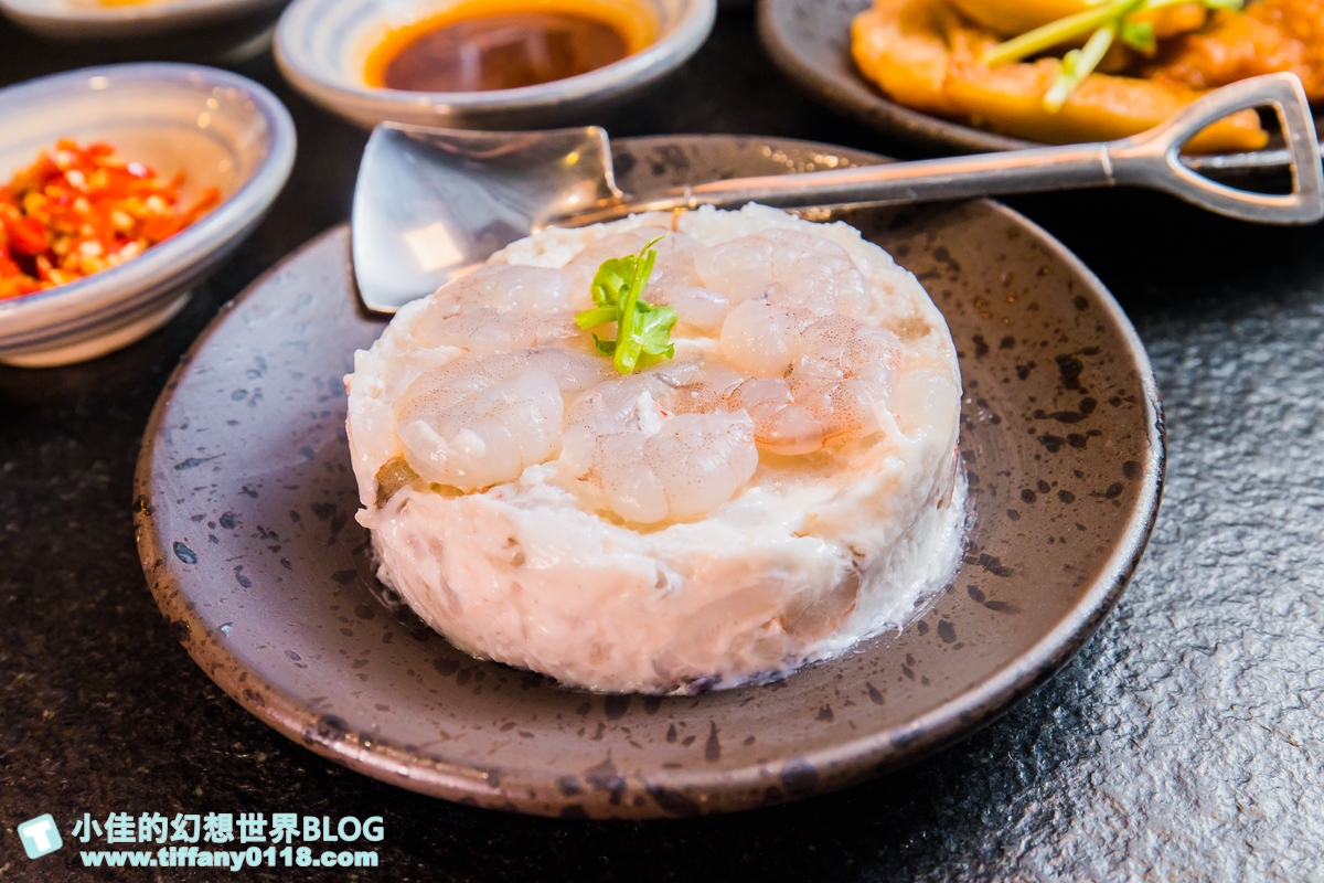 本鼎堂台式漢方麻辣鍋/結合中藥材入湯的麻辣鍋/老宅復古環境+每日限定湯頭選擇+小菜吃到飽/台北火鍋推薦