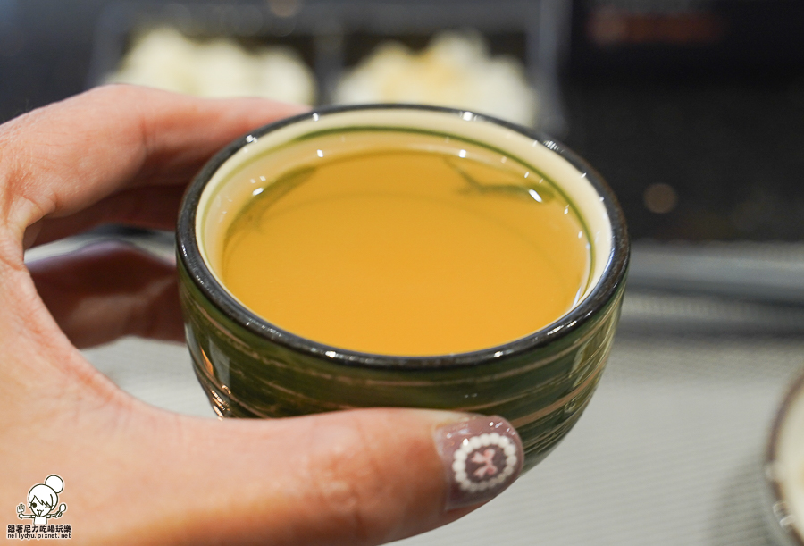 無菜單 高雄無菜單 鐵板燒 高雄美食 預約制 聚餐 聚會 頂級 美味 慶生 新光三越