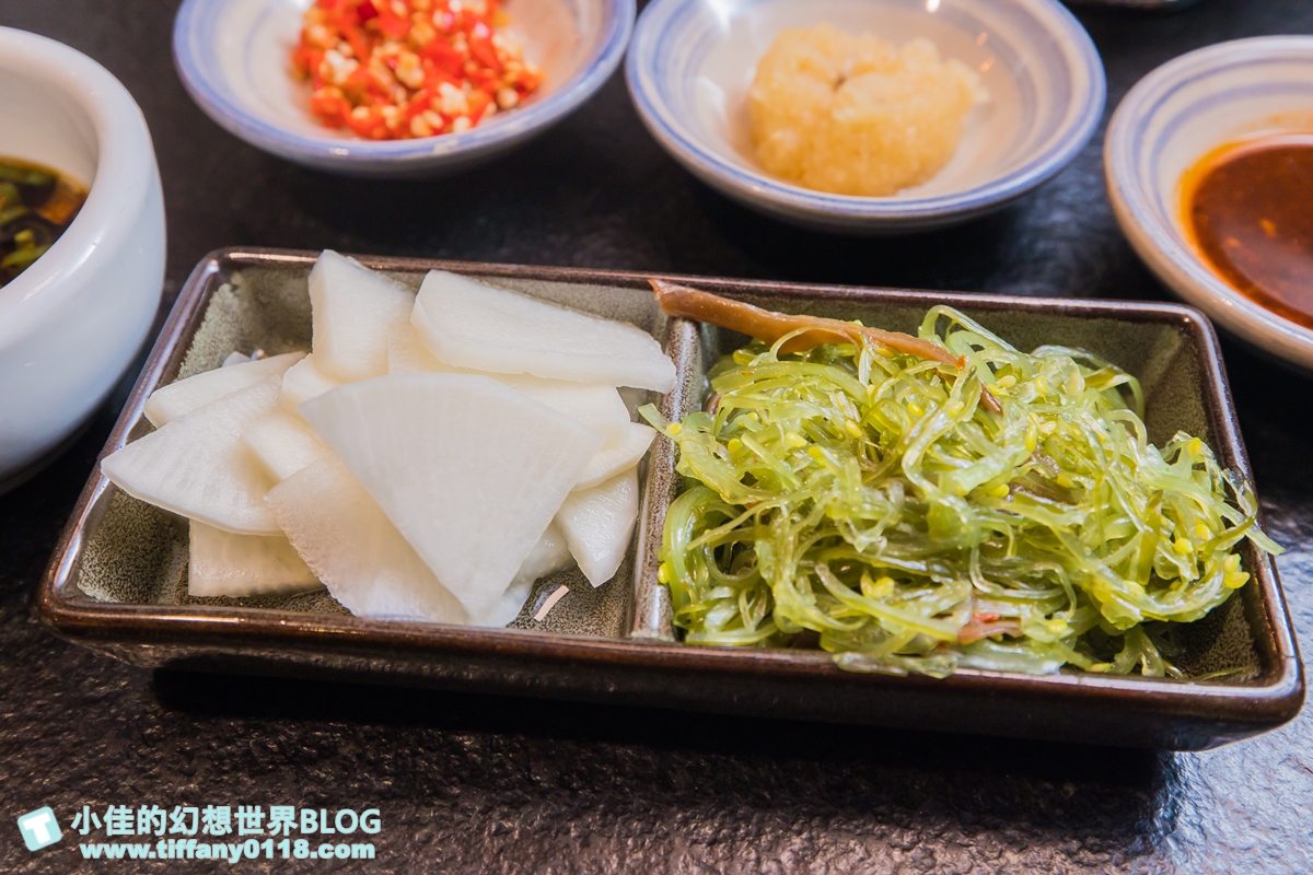 本鼎堂台式漢方麻辣鍋/結合中藥材入湯的麻辣鍋/老宅復古環境+每日限定湯頭選擇+小菜吃到飽/台北火鍋推薦