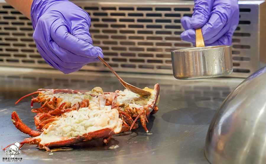 無菜單 高雄無菜單 鐵板燒 高雄美食 預約制 聚餐 聚會 頂級 美味 慶生 新光三越