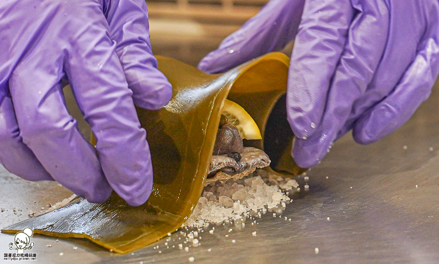 無菜單 高雄無菜單 鐵板燒 高雄美食 預約制 聚餐 聚會 頂級 美味 慶生 新光三越