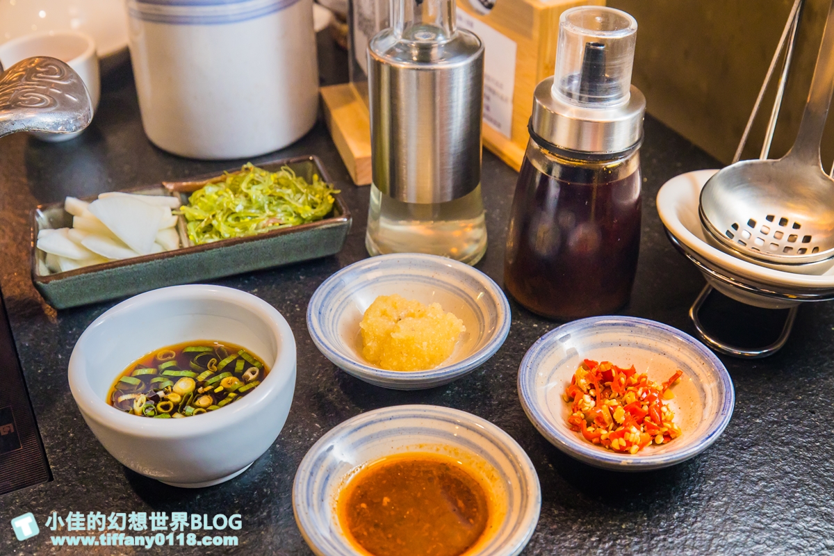 本鼎堂台式漢方麻辣鍋/結合中藥材入湯的麻辣鍋/老宅復古環境+每日限定湯頭選擇+小菜吃到飽/台北火鍋推薦