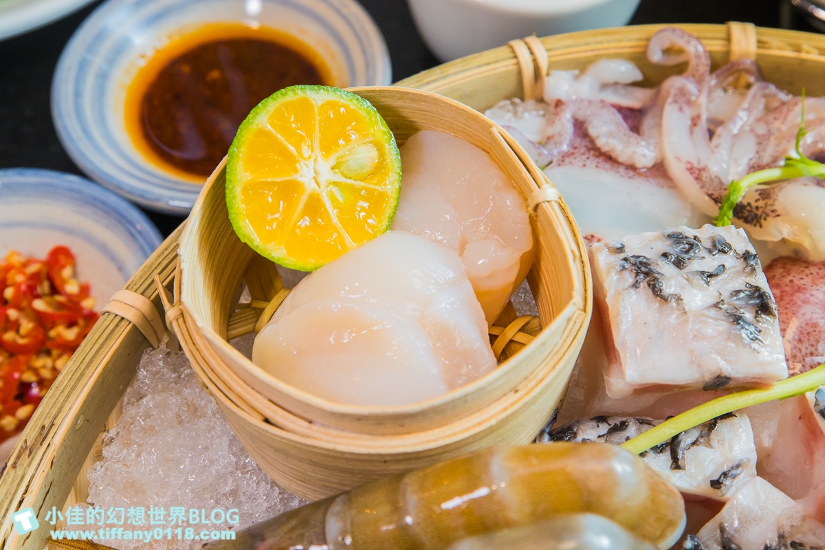 本鼎堂台式漢方麻辣鍋/結合中藥材入湯的麻辣鍋/老宅復古環境+每日限定湯頭選擇+小菜吃到飽/台北火鍋推薦