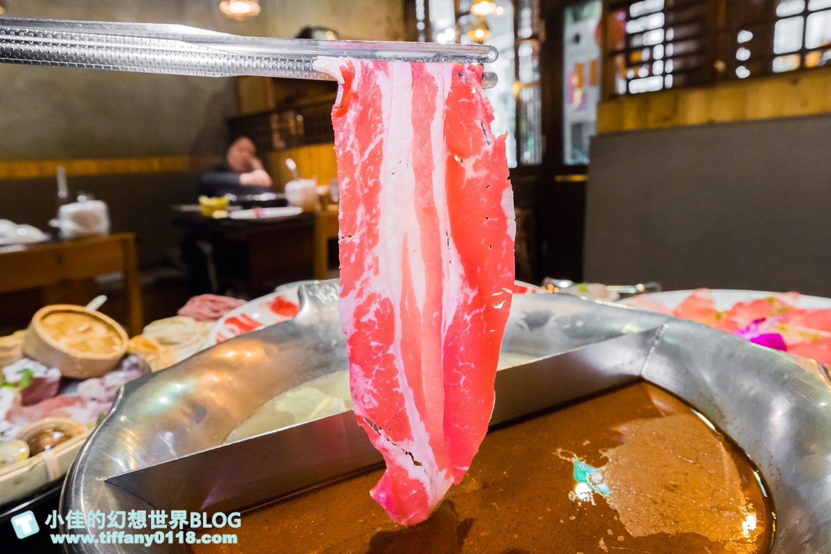 本鼎堂台式漢方麻辣鍋/結合中藥材入湯的麻辣鍋/老宅復古環境+每日限定湯頭選擇+小菜吃到飽/台北火鍋推薦