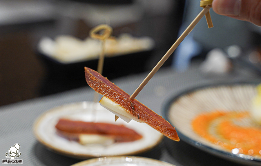 無菜單 高雄無菜單 鐵板燒 高雄美食 預約制 聚餐 聚會 頂級 美味 慶生 新光三越