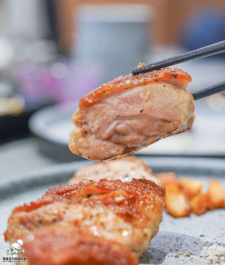 無菜單 高雄無菜單 鐵板燒 高雄美食 預約制 聚餐 聚會 頂級 美味 慶生 新光三越