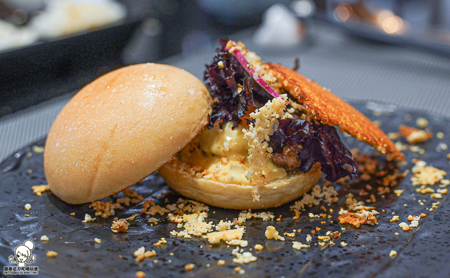 無菜單 高雄無菜單 鐵板燒 高雄美食 預約制 聚餐 聚會 頂級 美味 慶生 新光三越