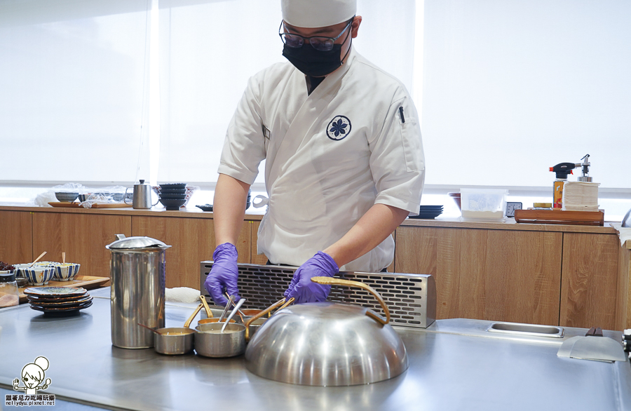 無菜單 高雄無菜單 鐵板燒 高雄美食 預約制 聚餐 聚會 頂級 美味 慶生 新光三越