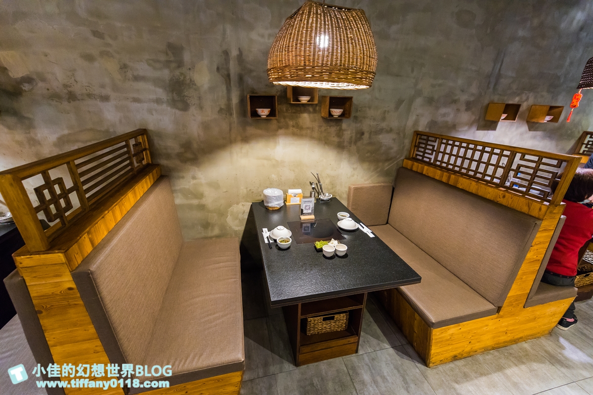 本鼎堂台式漢方麻辣鍋/結合中藥材入湯的麻辣鍋/老宅復古環境+每日限定湯頭選擇+小菜吃到飽/台北火鍋推薦
