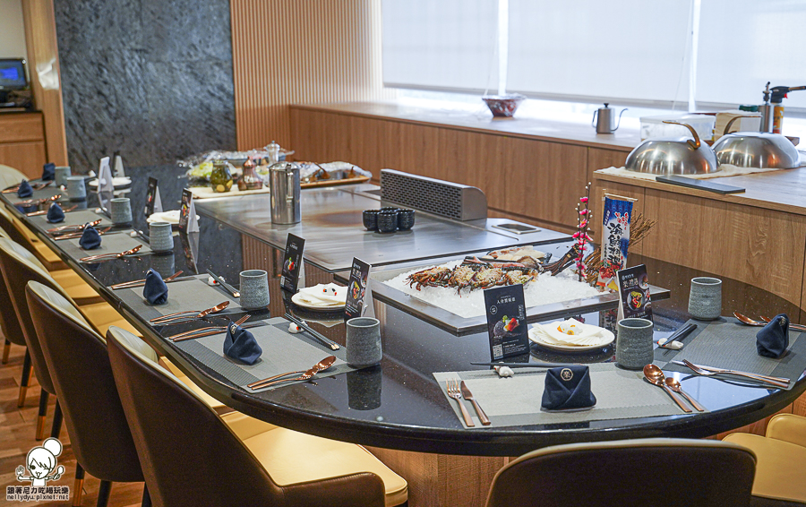 無菜單 高雄無菜單 鐵板燒 高雄美食 預約制 聚餐 聚會 頂級 美味 慶生 新光三越