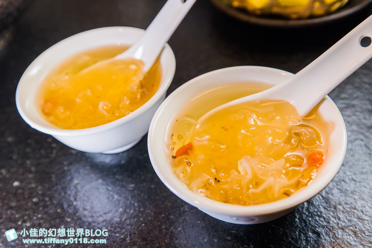 本鼎堂台式漢方麻辣鍋/結合中藥材入湯的麻辣鍋/老宅復古環境+每日限定湯頭選擇+小菜吃到飽/台北火鍋推薦