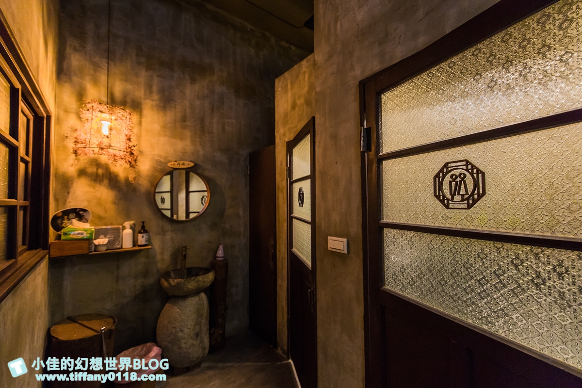 本鼎堂台式漢方麻辣鍋/結合中藥材入湯的麻辣鍋/老宅復古環境+每日限定湯頭選擇+小菜吃到飽/台北火鍋推薦