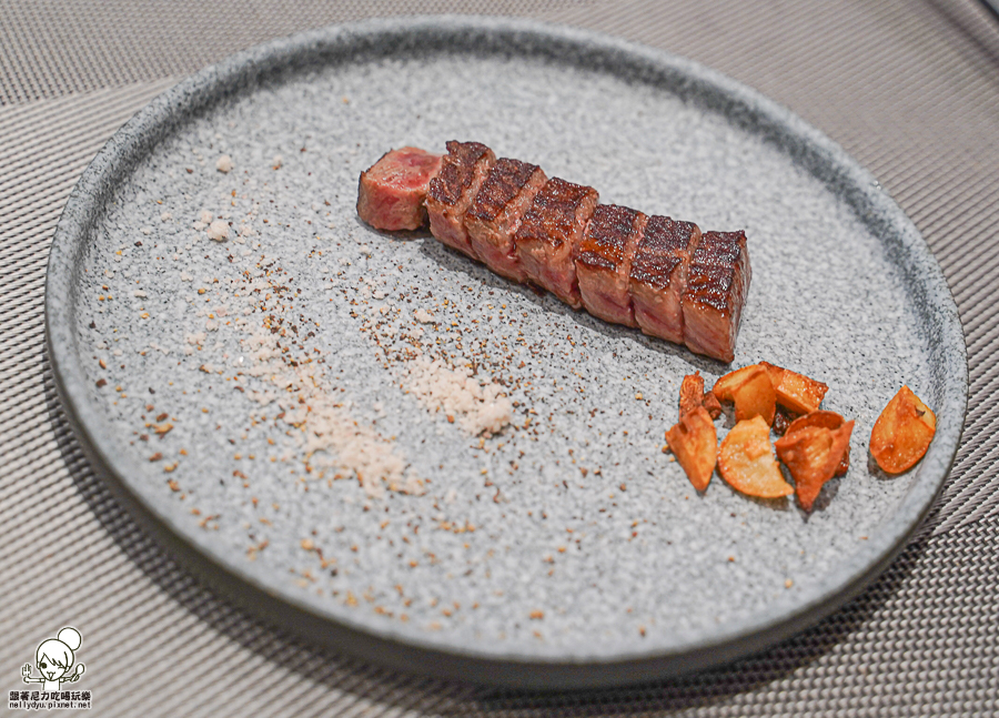 無菜單 高雄無菜單 鐵板燒 高雄美食 預約制 聚餐 聚會 頂級 美味 慶生 新光三越