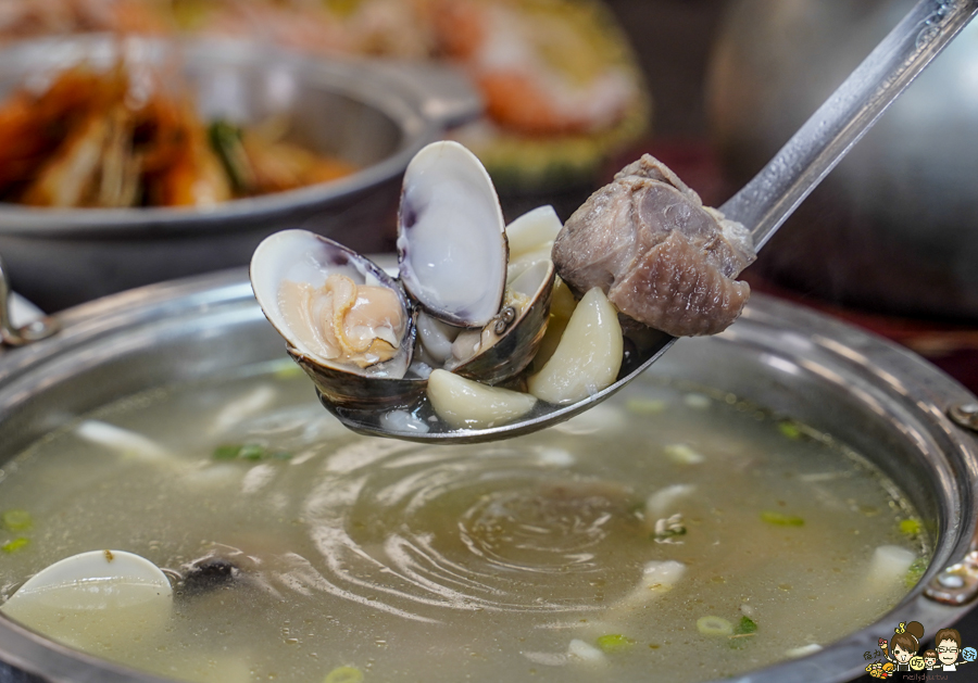水明蝦 活蝦料理 台菜 高雄 泰國蝦 高雄美食 海鮮 敲敲魚 鹽焗 胡椒蝦 聚餐 聚會