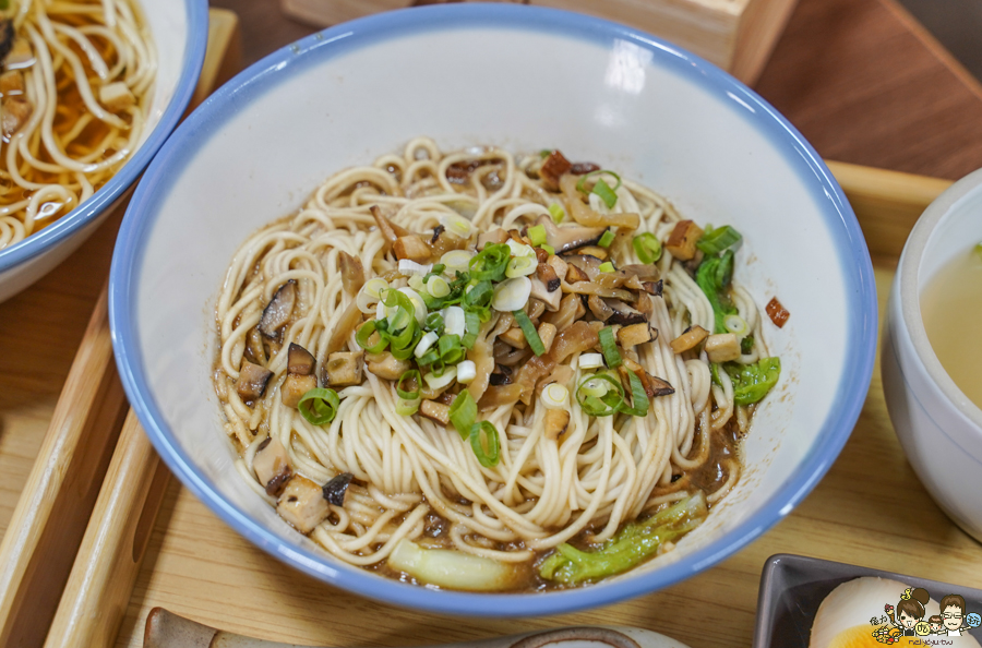 植MAN麵 植man食麵坊 中都美食 素食 麵食 高雄麵食推薦 好吃 必吃