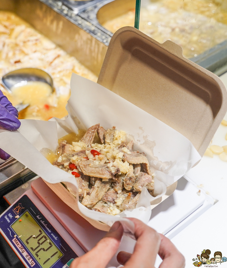 大佬嗶 自強夜市 排隊名店 網紅推薦 爆蒜料理 爆蒜雞翅尖 爆蒜膝脆骨 爆蒜三角骨 夜市美食 、夜市小吃 、夜市必吃 瑞豐必吃