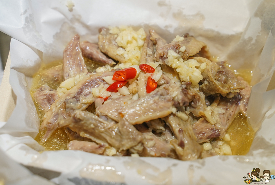 大佬嗶 自強夜市 排隊名店 網紅推薦 爆蒜料理 爆蒜雞翅尖 爆蒜膝脆骨 爆蒜三角骨 夜市美食 、夜市小吃 、夜市必吃 瑞豐必吃