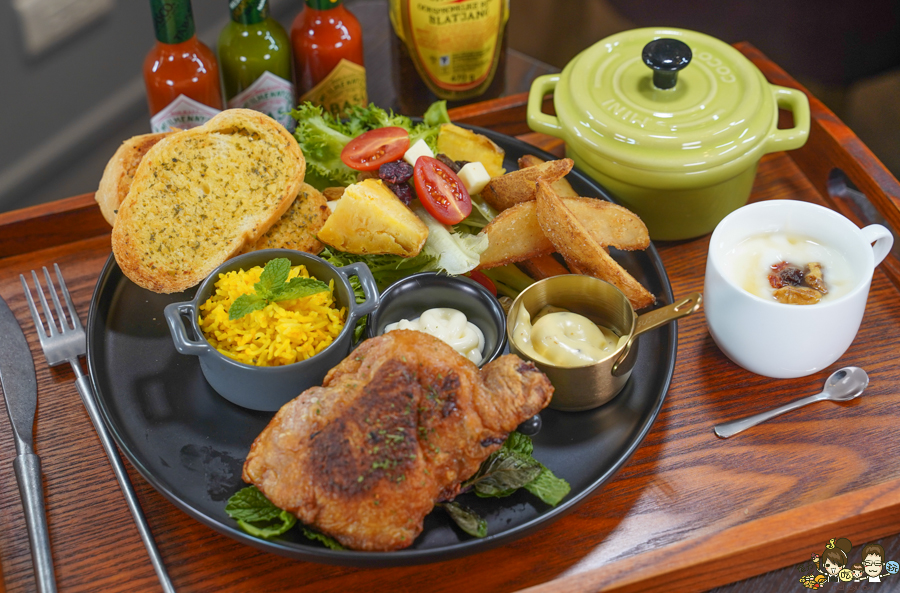 異國料理 咖啡冰沙 左營美食 巨蛋美食 聚餐 聚會 私密 隱藏版 披薩 特製 早午餐 拼盤 晚餐 GAUTENG COFFEE FREEZE.cc