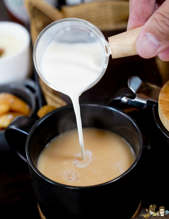 異國料理 咖啡冰沙 左營美食 巨蛋美食 聚餐 聚會 私密 隱藏版 披薩 特製 早午餐 拼盤 晚餐 GAUTENG COFFEE FREEZE.cc