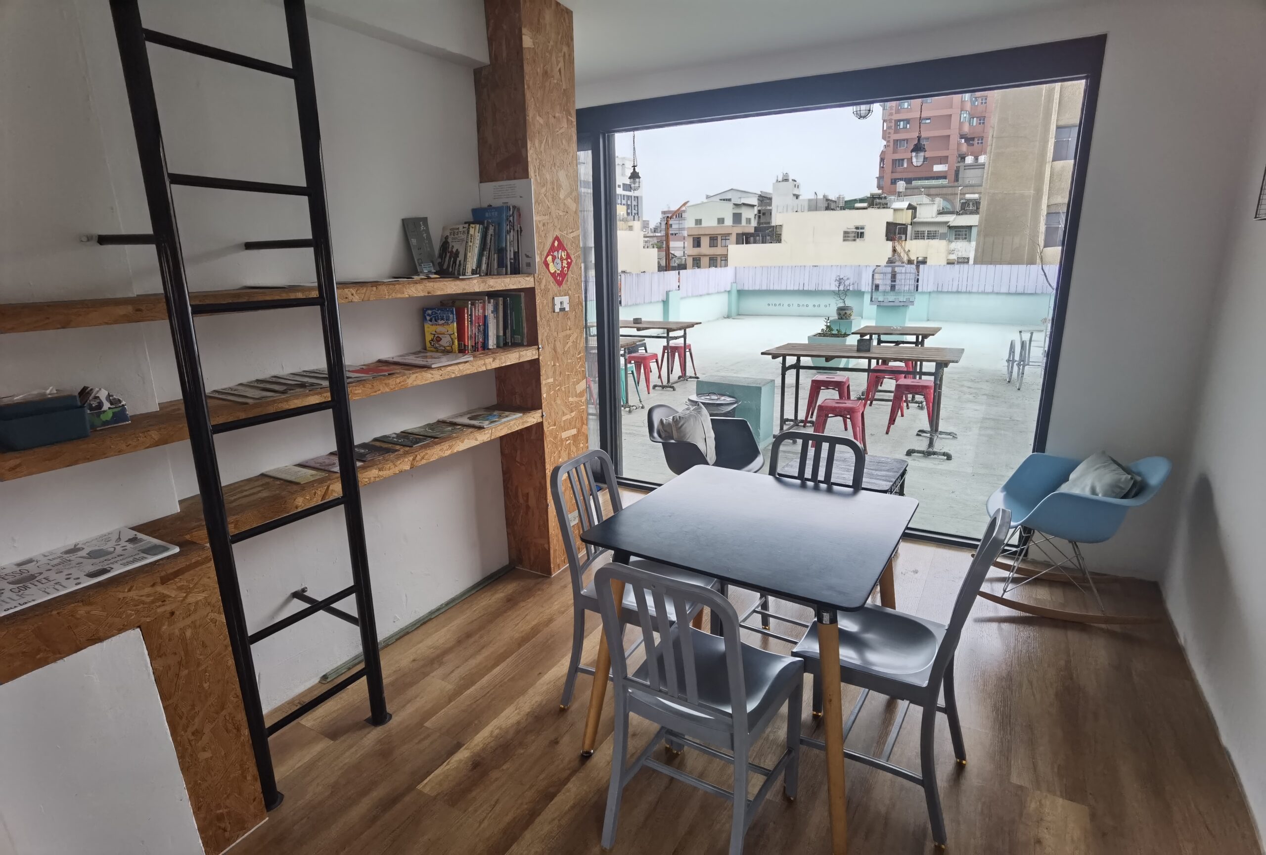 嘉義住宿推薦,仲青行旅嘉義館,仲青行旅評價,嘉義青年旅館,嘉義高CP值住宿,嘉義背包客棧