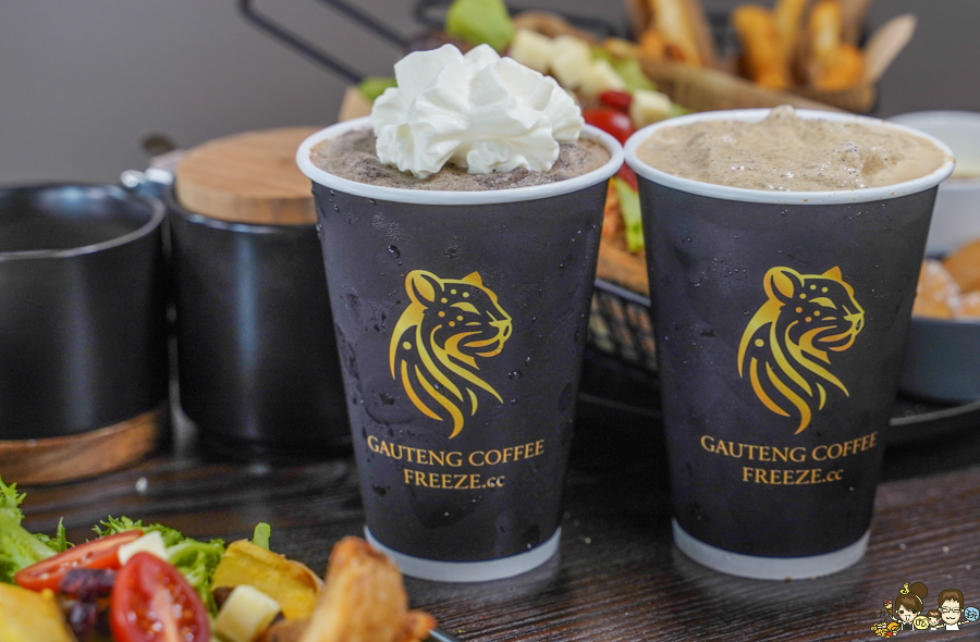 異國料理 咖啡冰沙 左營美食 巨蛋美食 聚餐 聚會 私密 隱藏版 披薩 特製 早午餐 拼盤 晚餐 GAUTENG COFFEE FREEZE.cc