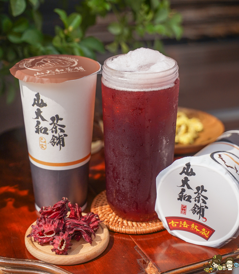 高雄茶飲 高雄飲料 高雄奶茶 青草茶 冬瓜茶 洛神 薏仁 杏仁 古早味 懷舊 涼水 呷涼水 透心涼 罐裝