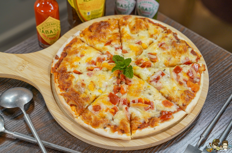 異國料理 咖啡冰沙 左營美食 巨蛋美食 聚餐 聚會 私密 隱藏版 披薩 特製 早午餐 拼盤 晚餐 GAUTENG COFFEE FREEZE.cc