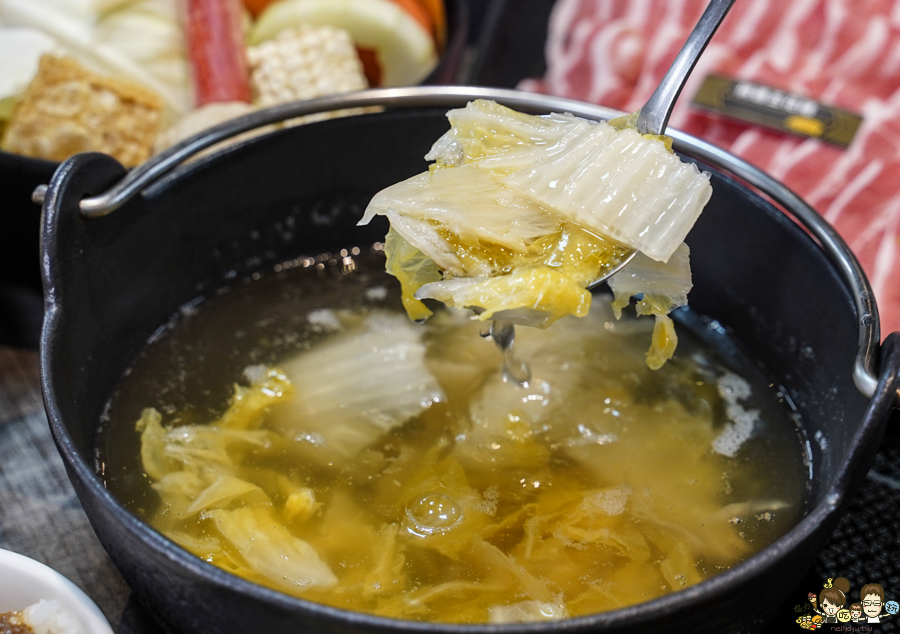 鍋道一號-高雄鳳山店 文山特區 免費涼麵 免費滷肉飯 火鍋 鍋物 包場 商務聚餐 午餐 約會 家庭聚餐 火鍋推薦 鍋物 鑄鐵鍋 個人鴛鴦鍋