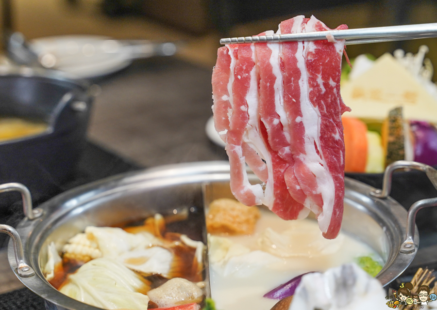 鍋道一號-高雄鳳山店 文山特區 免費涼麵 免費滷肉飯 火鍋 鍋物 包場 商務聚餐 午餐 約會 家庭聚餐 火鍋推薦 鍋物 鑄鐵鍋 個人鴛鴦鍋